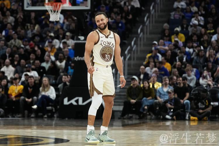 库里恢复个人训练 有望周六复出战森林狼