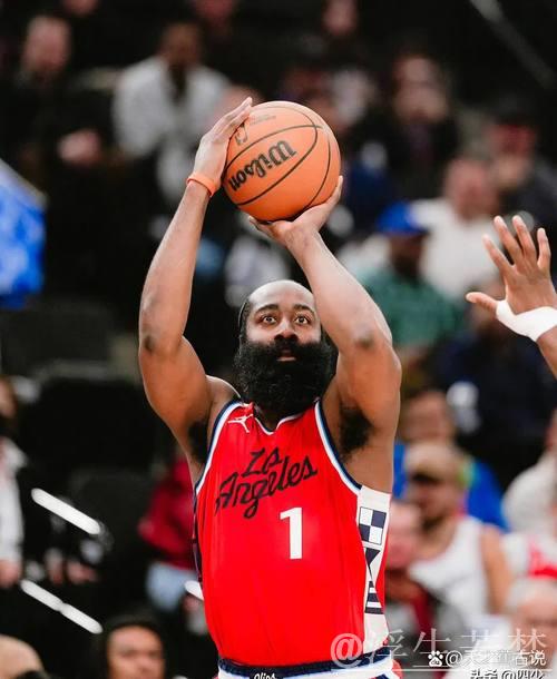 哈登虽得34分难救主 森林狼逆转快船翻盘18分